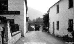 The White Lion Inn (left) in about 1900